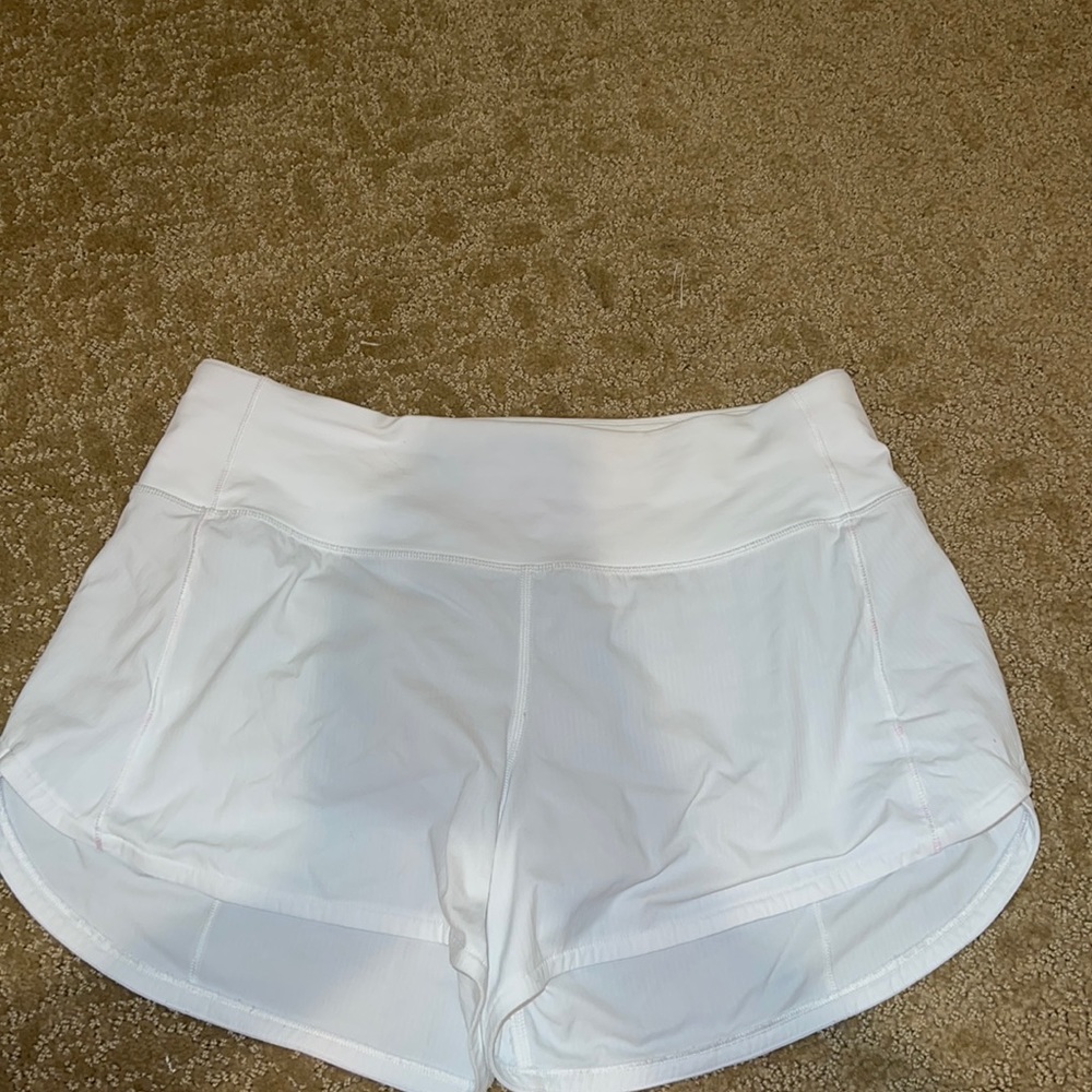 White lululemon speed ups 4”